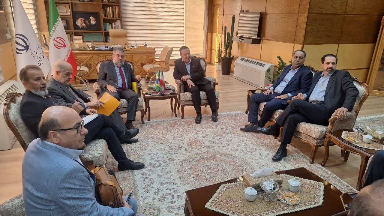 دفتر نمایندگی وزارت امور خارجه در قزوین؛ محور تسهیل دیپلماسی اقتصادی و خدمات کنسولی است دفتر نمایندگی وزارت امور خارجه در قزوین؛ محور تسهیل دیپلماسی اقتصادی و خدمات کنسولی است