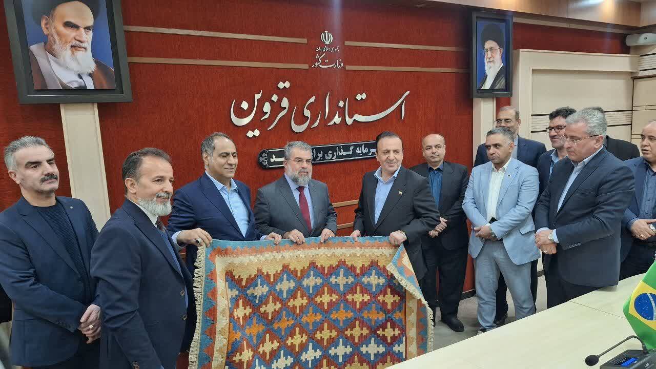 دفتر نمایندگی وزارت امور خارجه در قزوین؛ محور تسهیل دیپلماسی اقتصادی و خدمات کنسولی است دفتر نمایندگی وزارت امور خارجه در قزوین؛ محور تسهیل دیپلماسی اقتصادی و خدمات کنسولی است