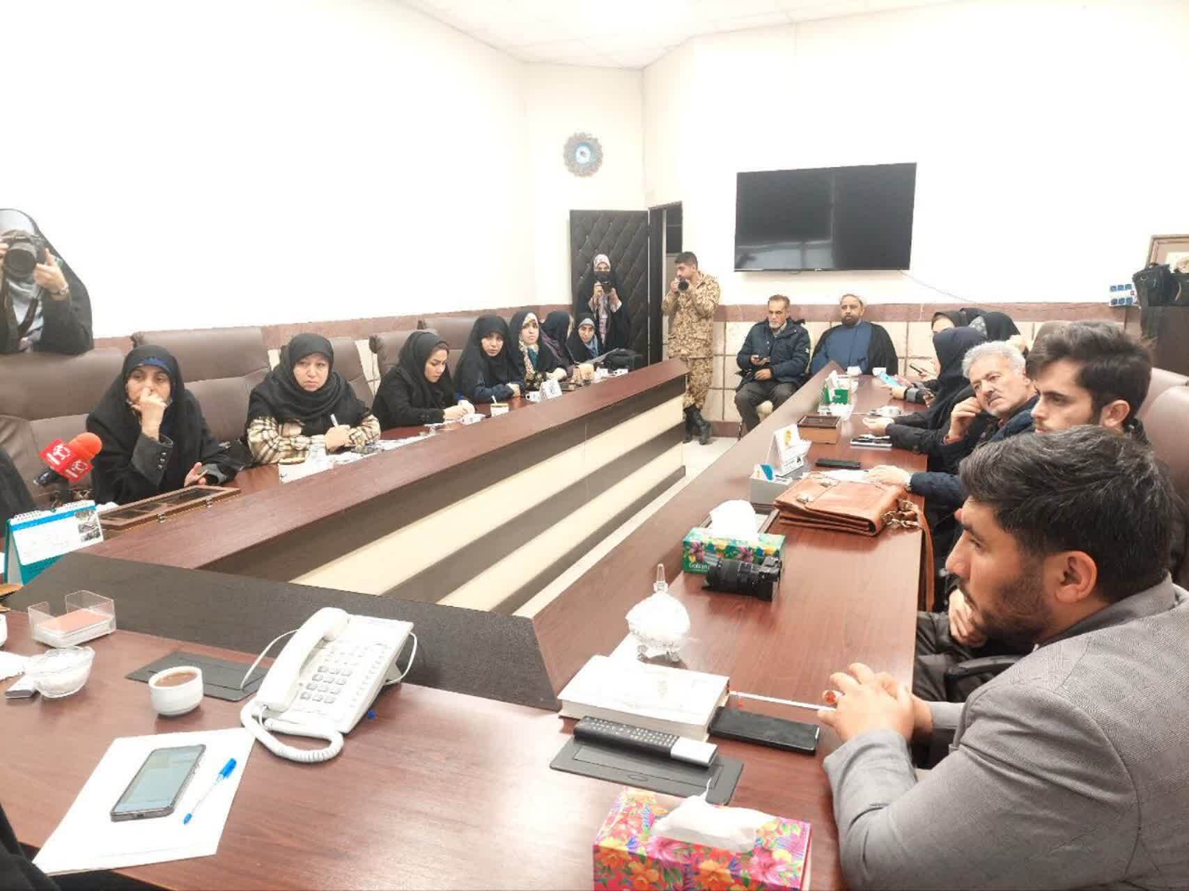 برگزاری نمایشگاه آثار برگزیده جشنواره مد و لباس «مینودخت» در قزوین 