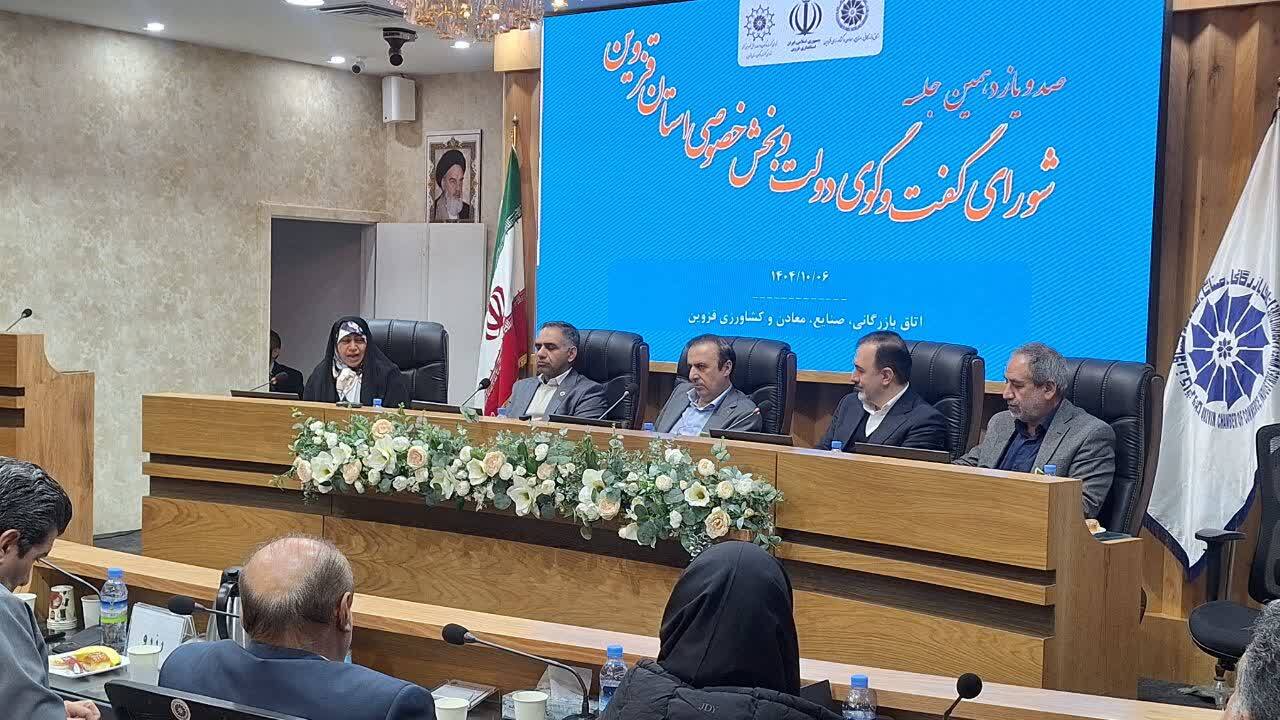 تصمیمات اشتباه داخلی بیش از تحریم‌ها به تولید و صادرات آسیب زده است