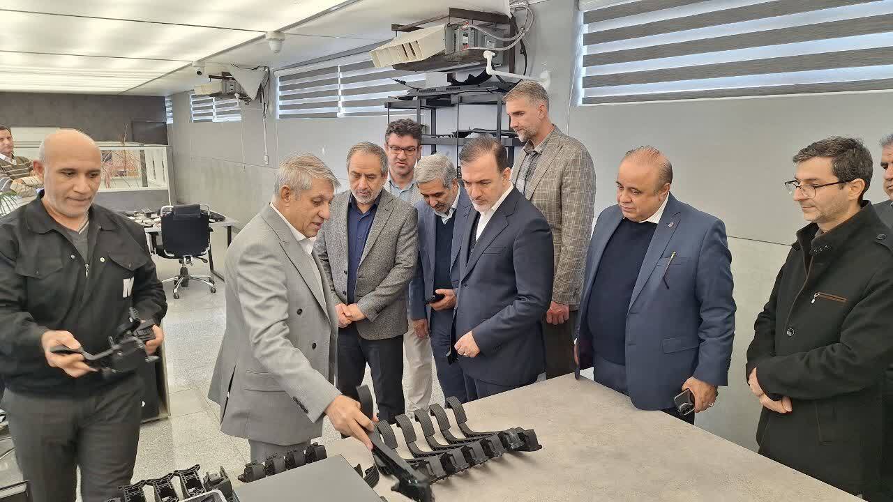 بازدید مدیرعامل صندوق ضمانت صادرات خودرو از واحد صنعتی مژده وصل پارسیان