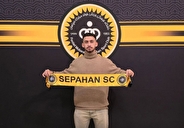 عابدینیان پیراهن تیم تنیس روی میز سپاهان را پوشید