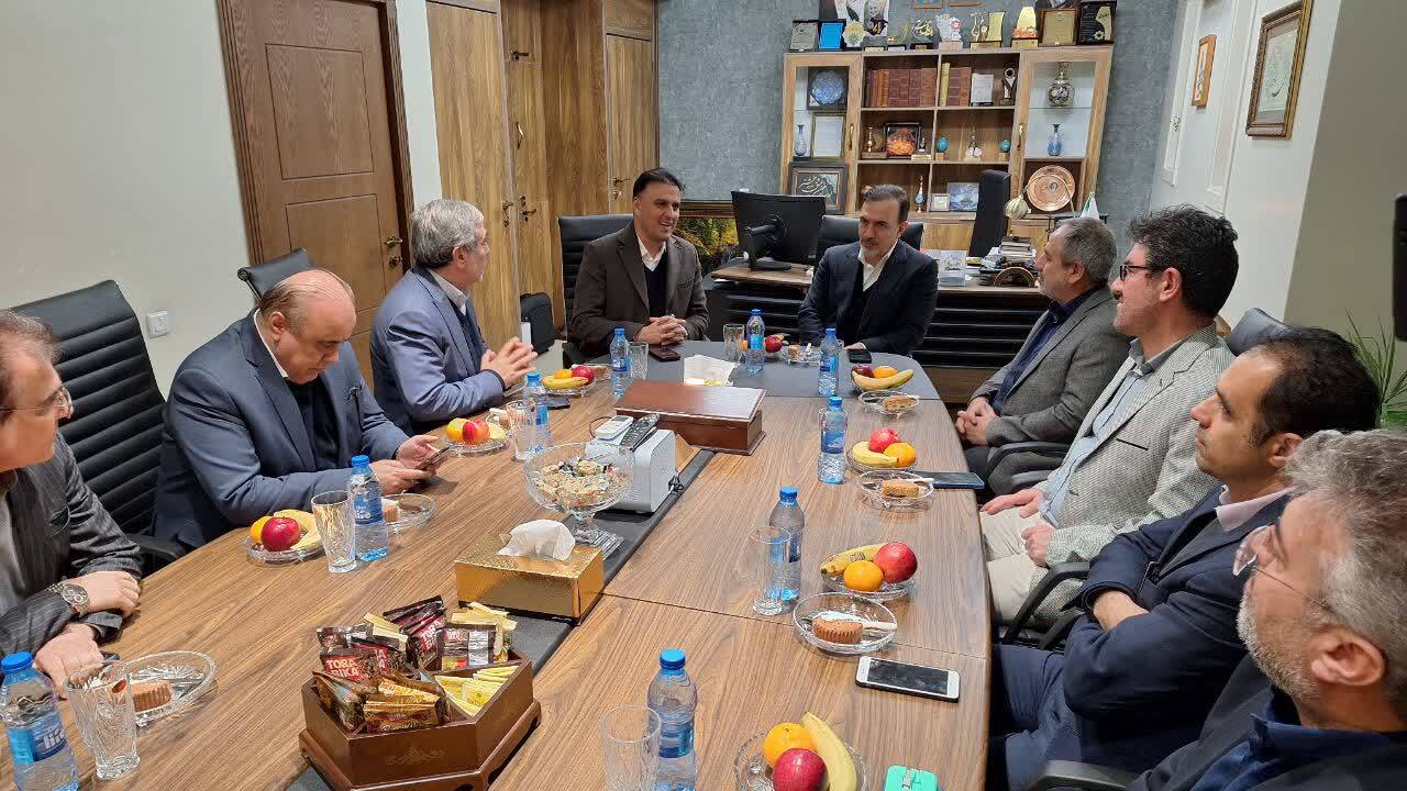 بازدید مدیرعامل صندوق ضمانت صادرات ایران از شرکت نوآور ارتباط صنعت 