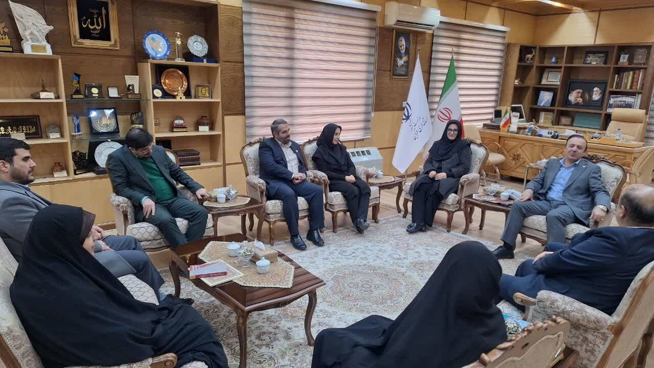 دیدار دبیرکل نهاد کتابخانه‌های عمومی کشور با استاندار قزوین