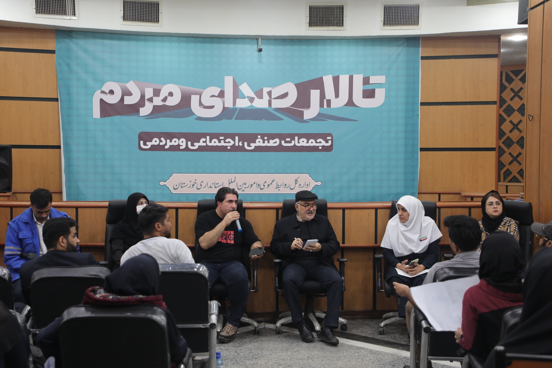 استاندار خوزستان: مطالبه های کادر بهداشت و درمان در سه سطح پیگیری میشود + عکس استاندار خوزستان: مطالبه های کادر بهداشت و درمان در سه سطح پیگیری میشود + عکس