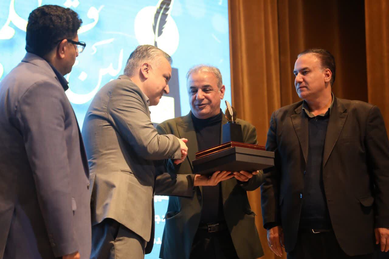 دکتر رشید کاکاوند: سرنوشت بشر را قلم رقم می‌زند