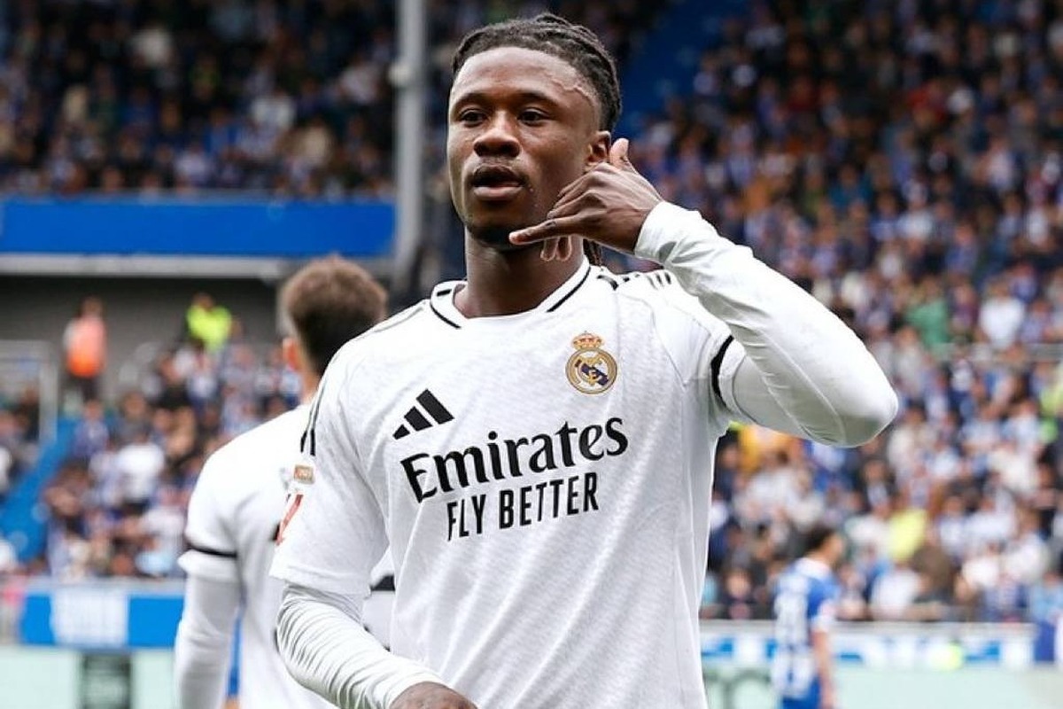 جنگ نقل‌ و انتقالاتی بر سر کاماوینگا؛ رئال عقب نمی‌نشیند