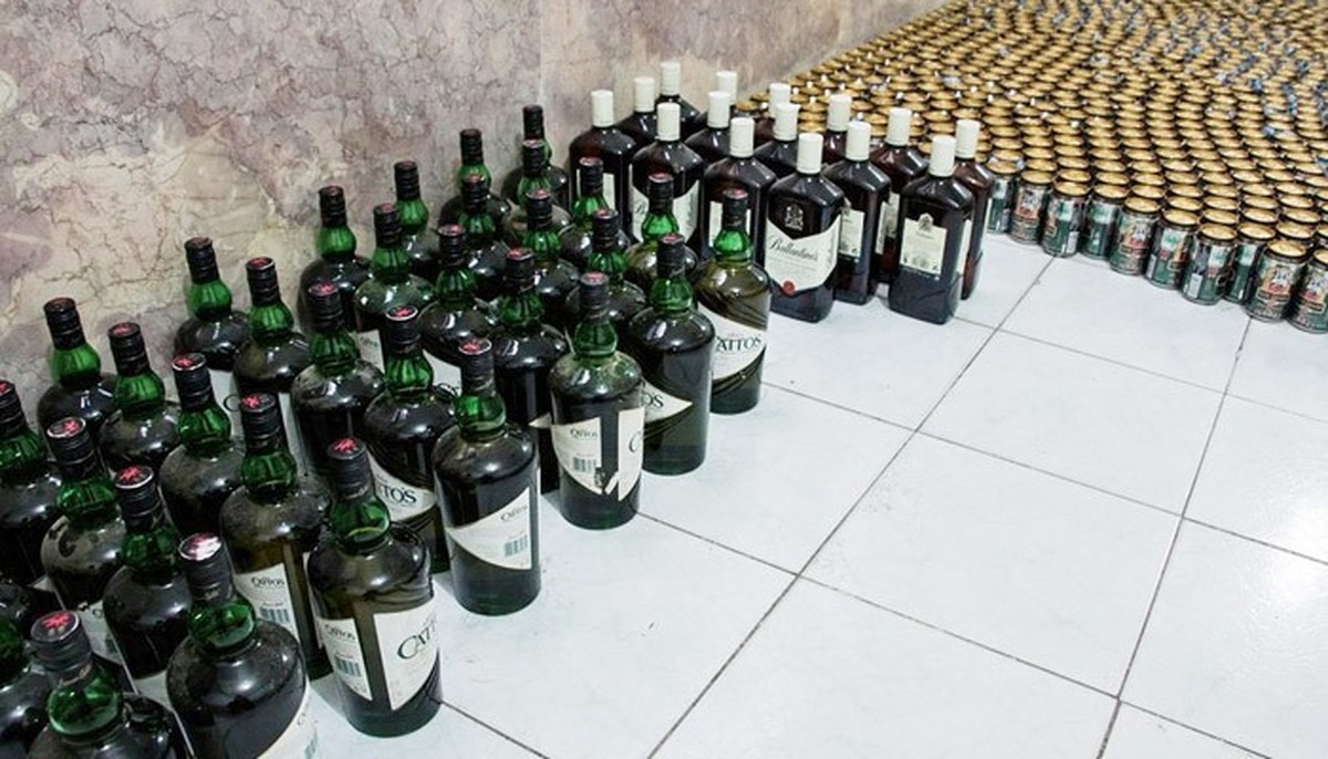 باند قاچاق مشروبات الکلی و پیش‌ساز مواد مخدر در سردشت منهدم شد