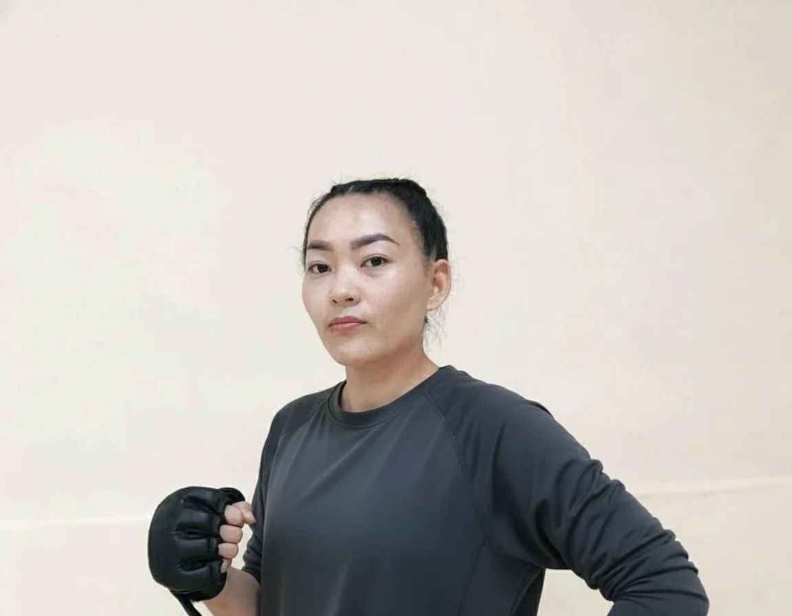 سرمربی خارجی تیم ملی MMA بانوان بامداد فردا به ایران می‌آید