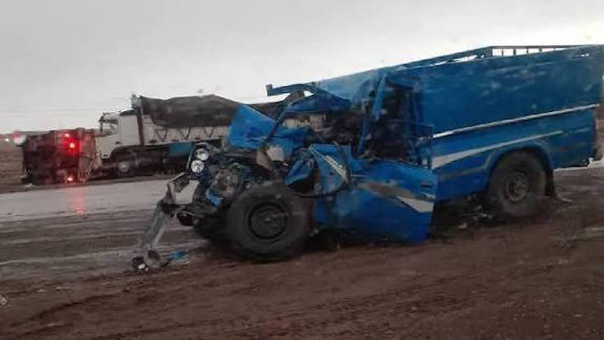 تصادف مرگبار نیسان و کامیون