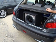 توقیف خودروی سواری به‌دلیل ایجاد آلودگی صوتی شبانه در معابر مسکونی ایلام