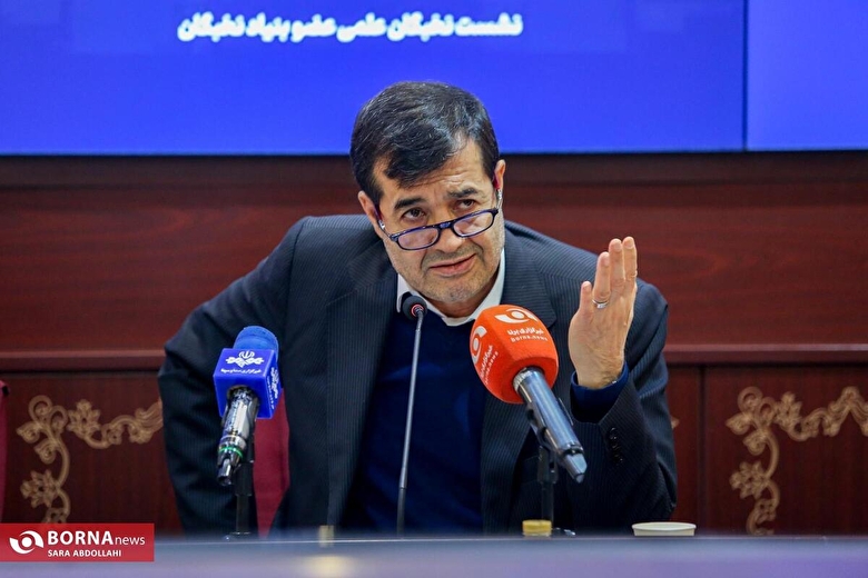 ورود به موقع وزیر ورزش به حواشی فوتبال/ گامی موثر در راستای حفظ  آرامش و احترام