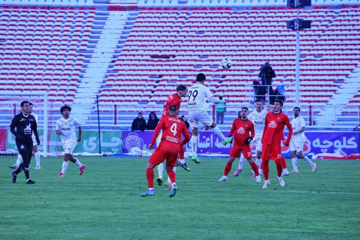 تساوی ملوان برابر تراکتور در تبریز