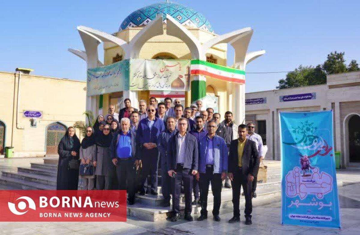 غبارروبی گلزار شهدای بوشهر همزمان با آغاز هفته جوان