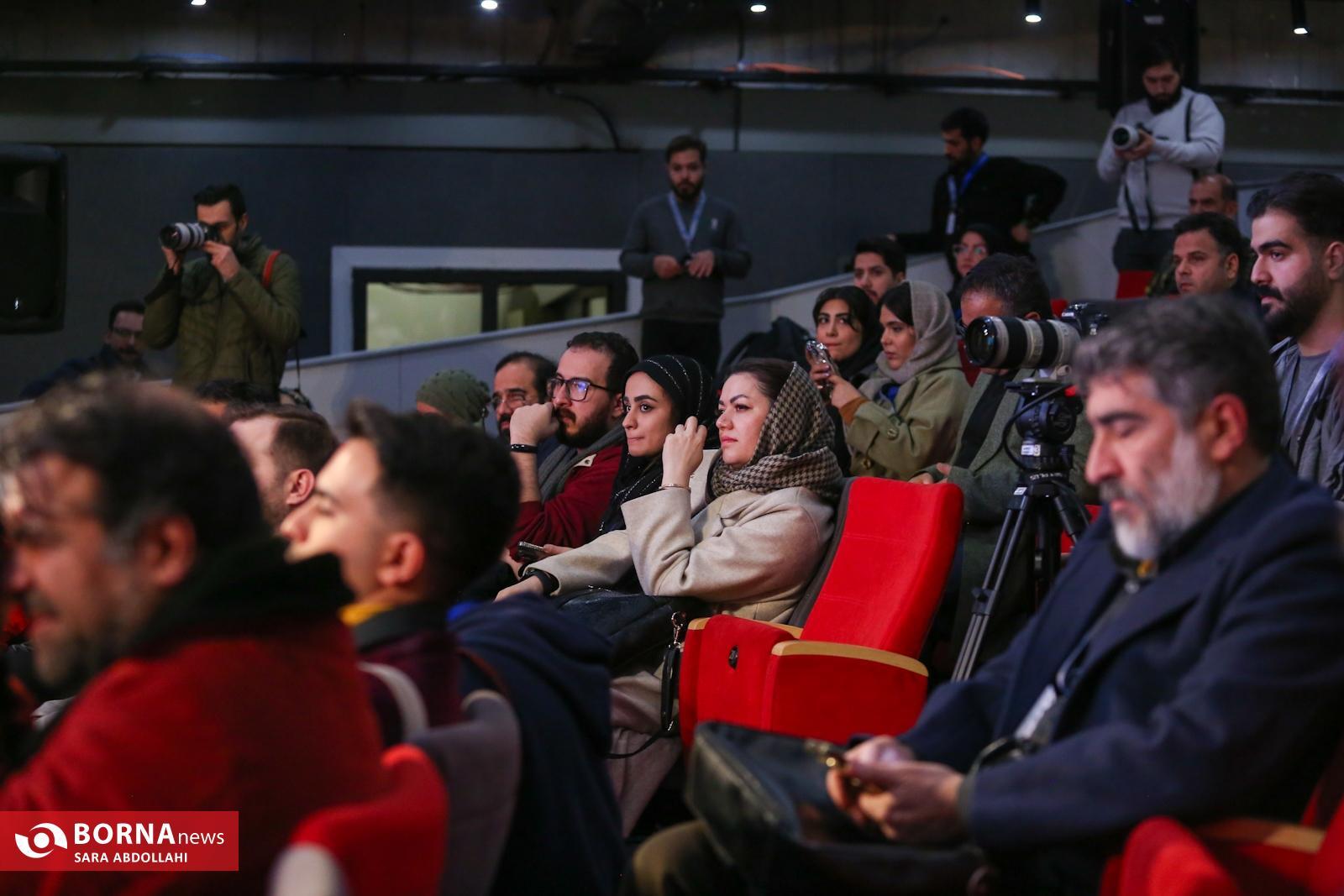در نخستین روز جشنواره فیلم فجر چه گذشت؟ از صف‌های طولانی تا نشست‌های کوتاه و غیبت‌های بی‌توضیح