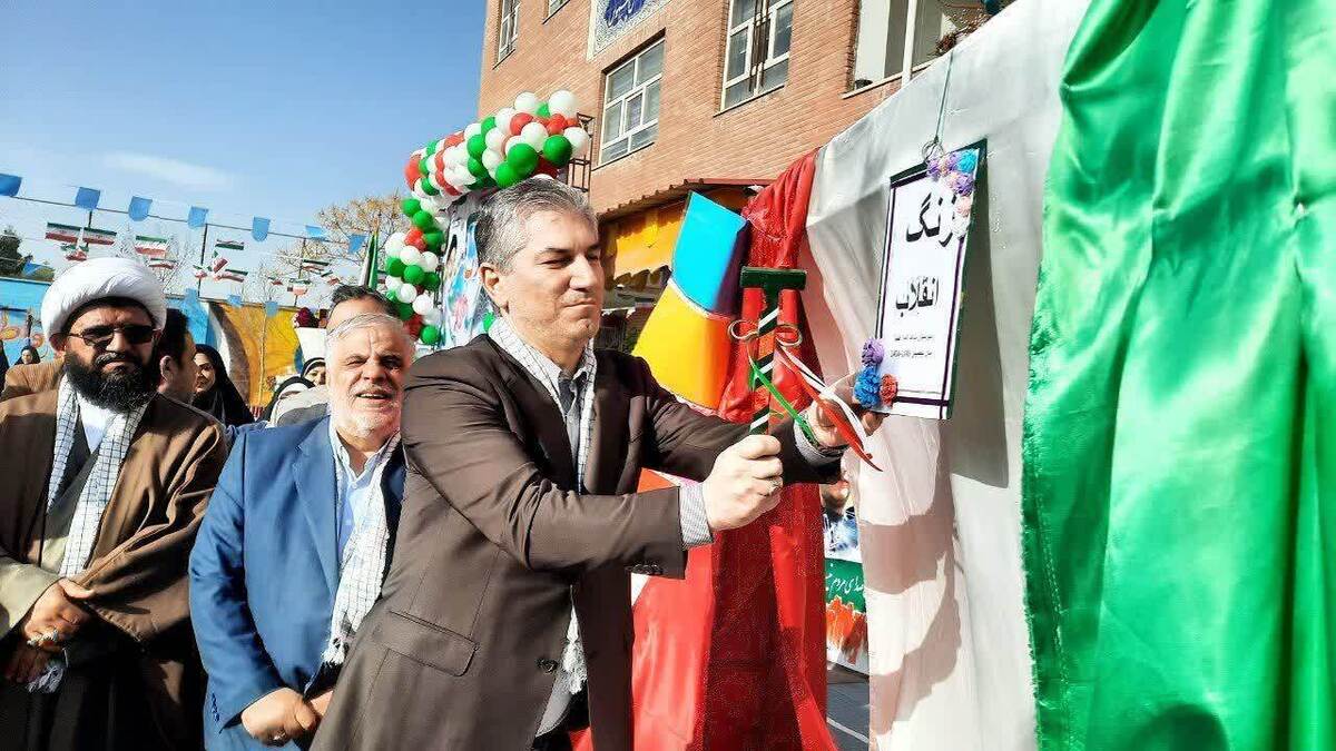 فرماندار پاکدشت: تبیین واقع‌بینانه دستاوردهای نظام، رسالت امروز آموزش و پرورش است