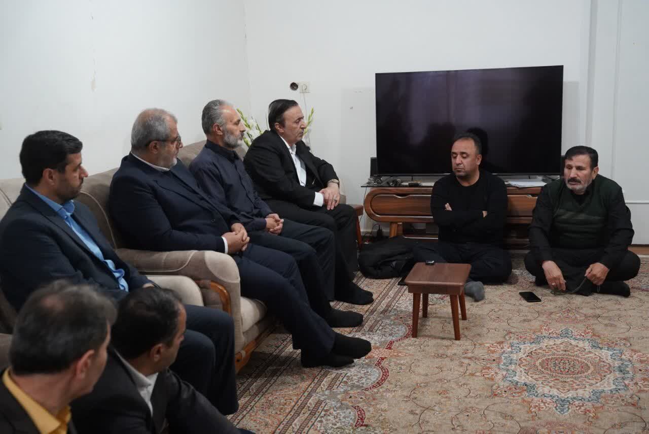 دیدار استاندار قزوین با خانواده شهید ابوالفضل سلیمانی