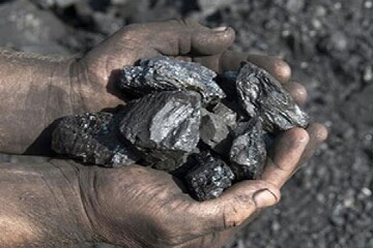 ۳٠ تن سنگ کرومیت قاچاق در توقیف پلیس هرمزگان