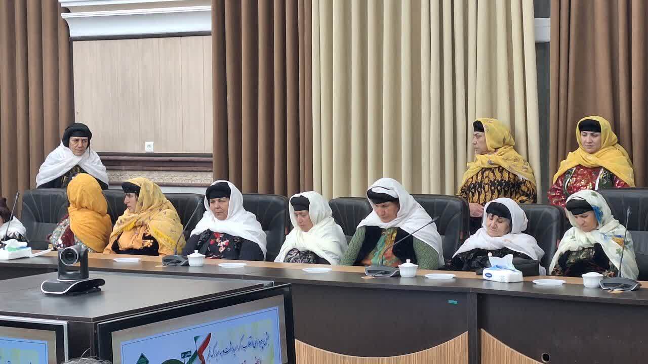 نوذری: ایران مدیون غیرت عشایر است / تشکیل شورای عشایر و تسهیل بوم گردی در دستور کار است نوذری: ایران مدیون غیرت عشایر است / تشکیل شورای عشایر و تسهیل بوم گردی در دستور کار است