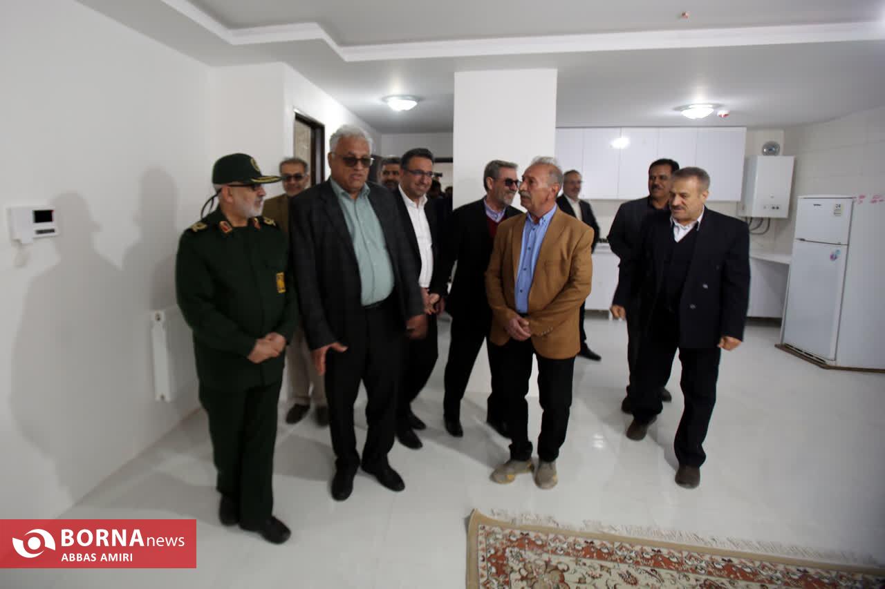 پیشتازی شرکت عمران صدرا در تحقق نهضت ملی مسکن / کلید ۶۴۱ واحد مسکونی به شهروندان تحویل شد