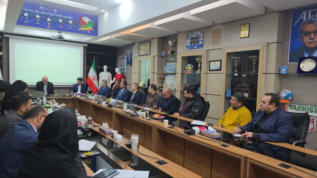 برگزاری دومین جلسه ستاد بزرگداشت دهه‌ مبارک فجر در مرکز ملی فوتبال ایران 