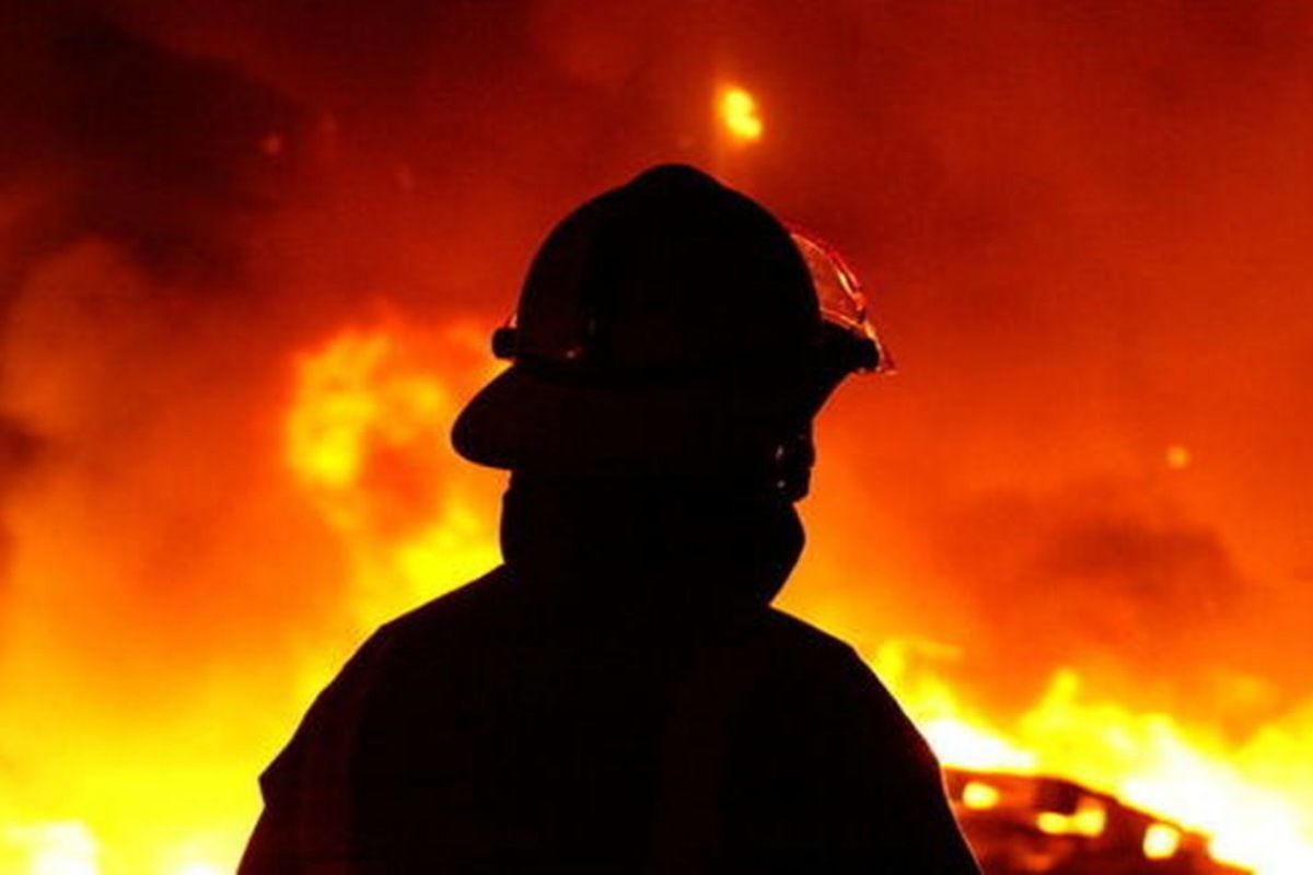 آتش‌سوزی در نیروگاه برق ستارخان؛ حادثه ناشی از ضایعات برج خنک‌کننده اسقاطی