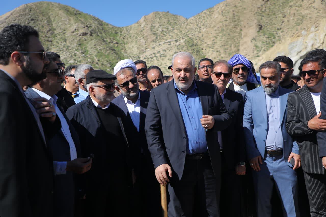 آغاز عملیات اجرایی آبگیر و خط انتقال آب سد جره به رامهرمز / وزیر نیرو: امسال خاموشی نداشتیم و ۷ هزار مگاوات به ظرفیت برق افزوده شد