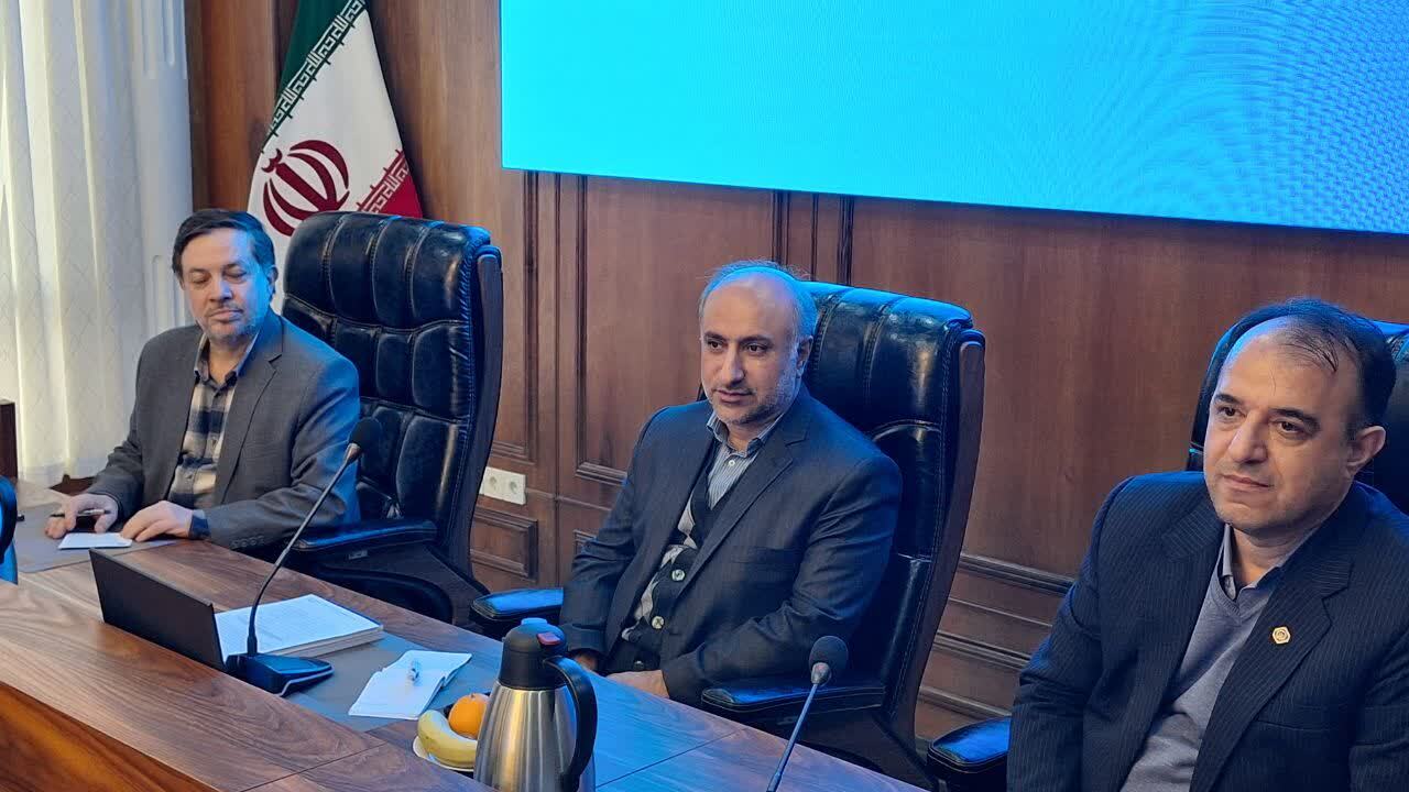 با تشکیل اتاق فکر از ایده کارفرمایان برای اصلاح قوانین و بخشنامه ها و حل مشکلات استفاده می کنیم با تشکیل اتاق فکر از ایده کارفرمایان برای اصلاح قوانین و بخشنامه ها و حل مشکلات استفاده می کنیم