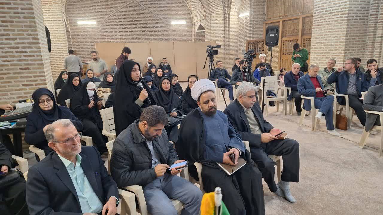 در انتصابات استان دخالت نمی کنم/ اولویت با انتخاب مدیران شایسته بومی باشد در انتصابات استان دخالت نمی کنم/ اولویت با انتخاب مدیران شایسته بومی باشد