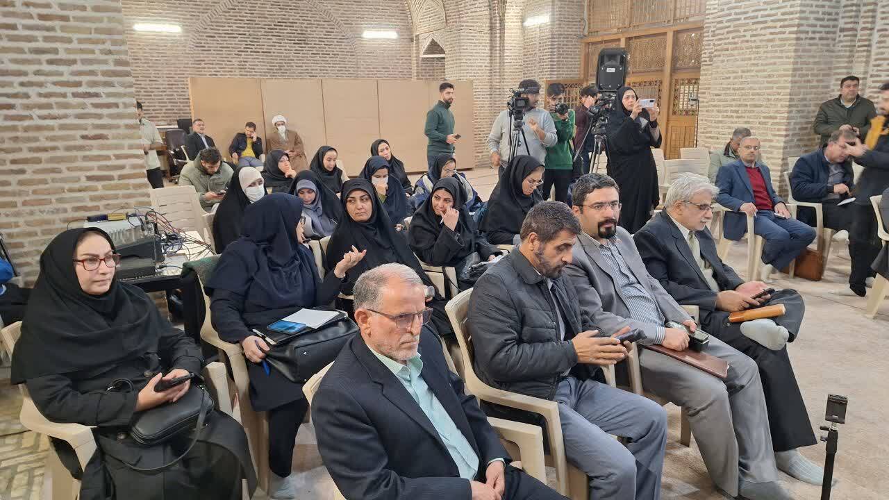 در انتصابات استان دخالت نمی کنم/ اولویت با انتخاب مدیران شایسته بومی باشد در انتصابات استان دخالت نمی کنم/ اولویت با انتخاب مدیران شایسته بومی باشد