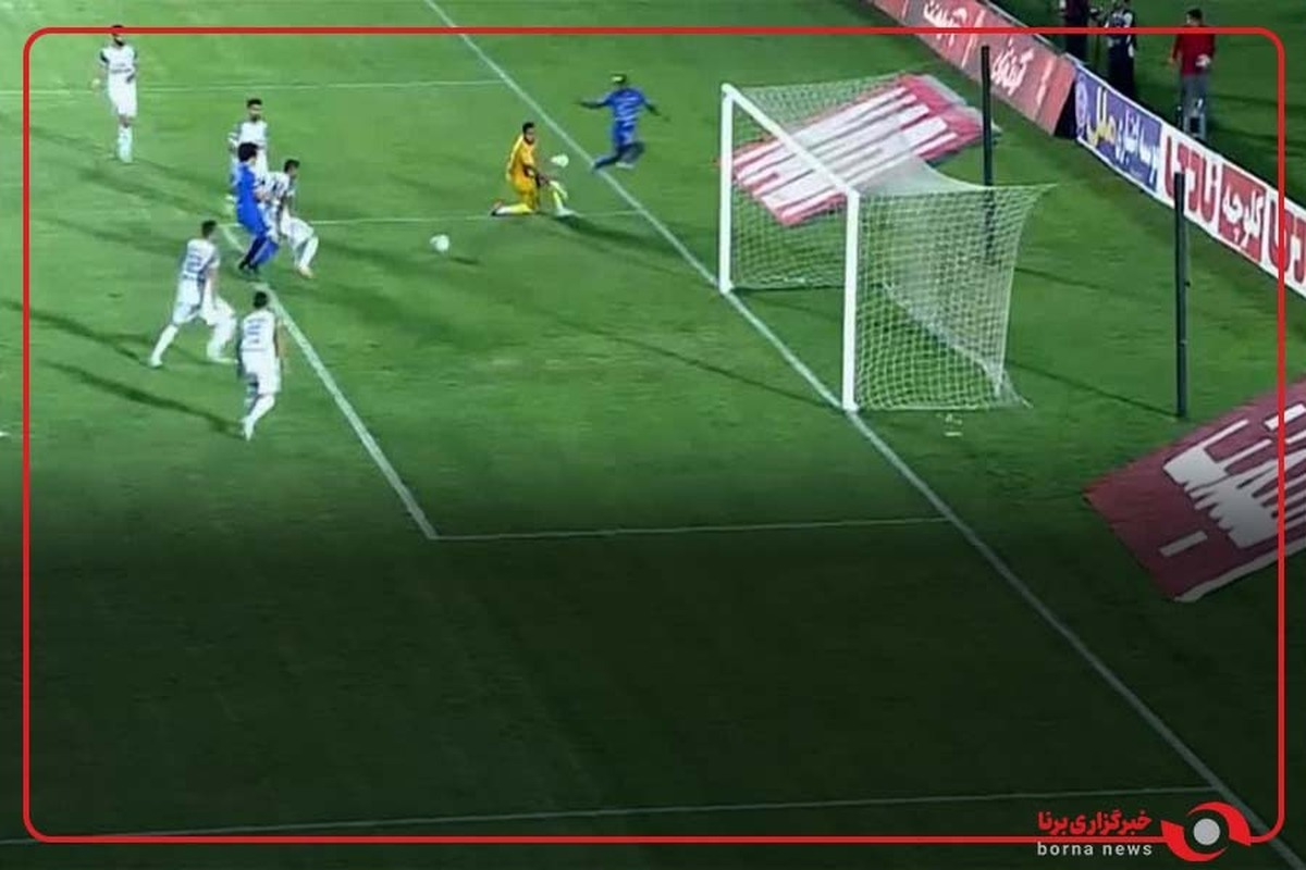 2' موقعیت گلزنی برای استقلال که دروازه‌بان دفع کرد