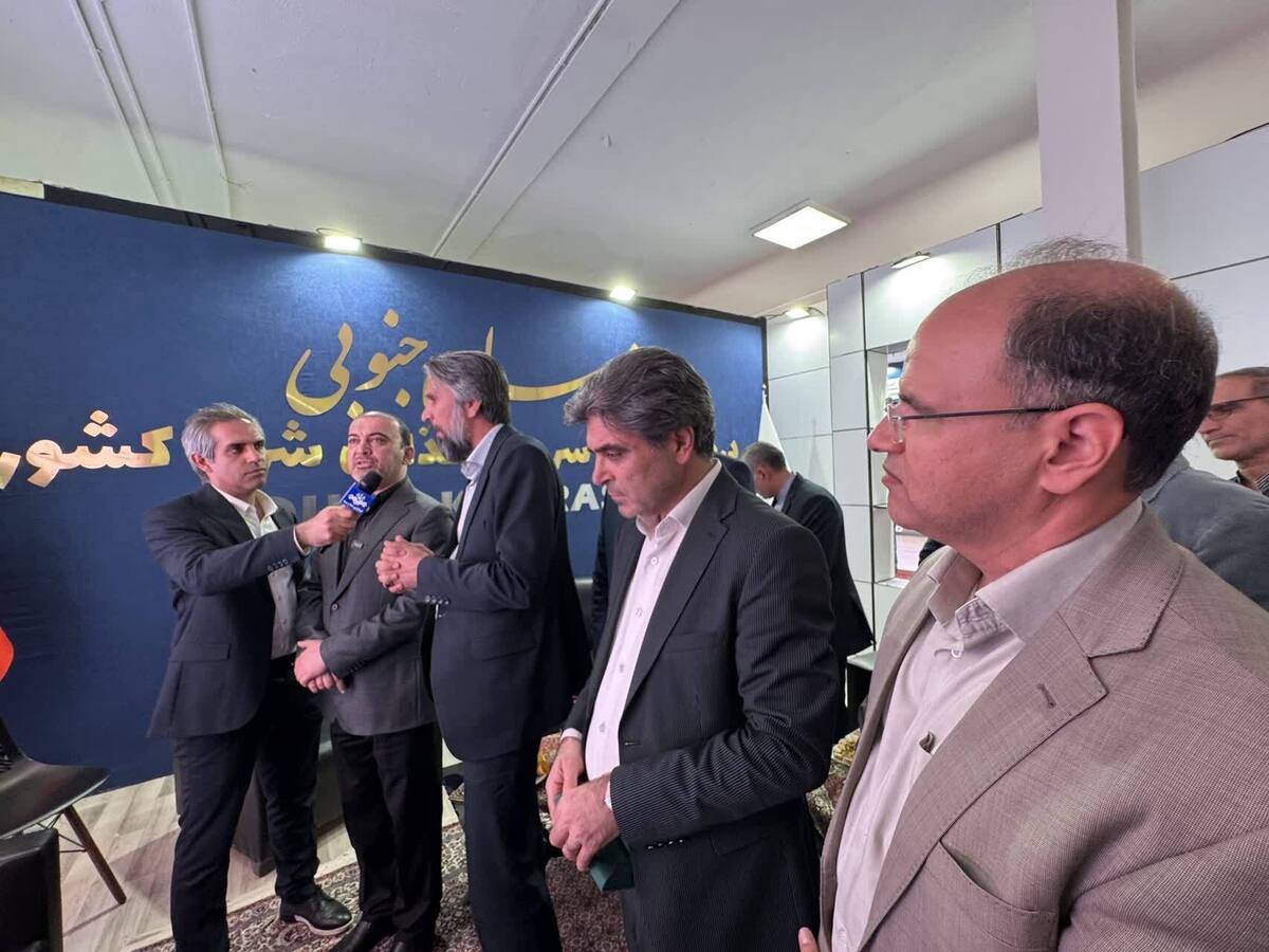 معاون اقتصادی استانداری خراسان جنوبی: تحولات چشمگیر در صنعت زرشک و گوهرسنگ، خراسان جنوبی را به قطب صادراتی تبدیل کرده است