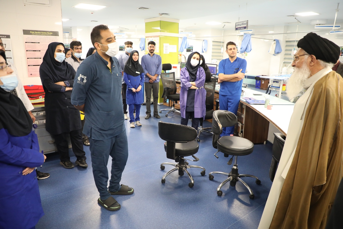 بازدید آیت الله سیّد محمدکاظم خوانساری از بیمارستان امیرالمومنین(ع)