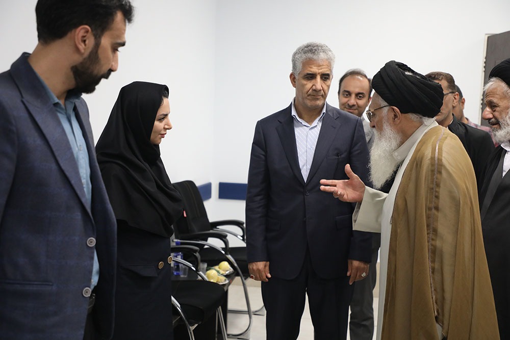 بازدید حجت الاسلام والمسلمین سیّدمحمدکاظم خوانساری از بیمارستان امیرالمومنین(ع)