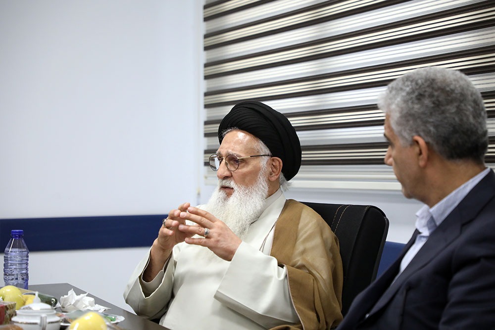 بازدید حجت الاسلام والمسلمین سیّدمحمدکاظم خوانساری از بیمارستان امیرالمومنین(ع)