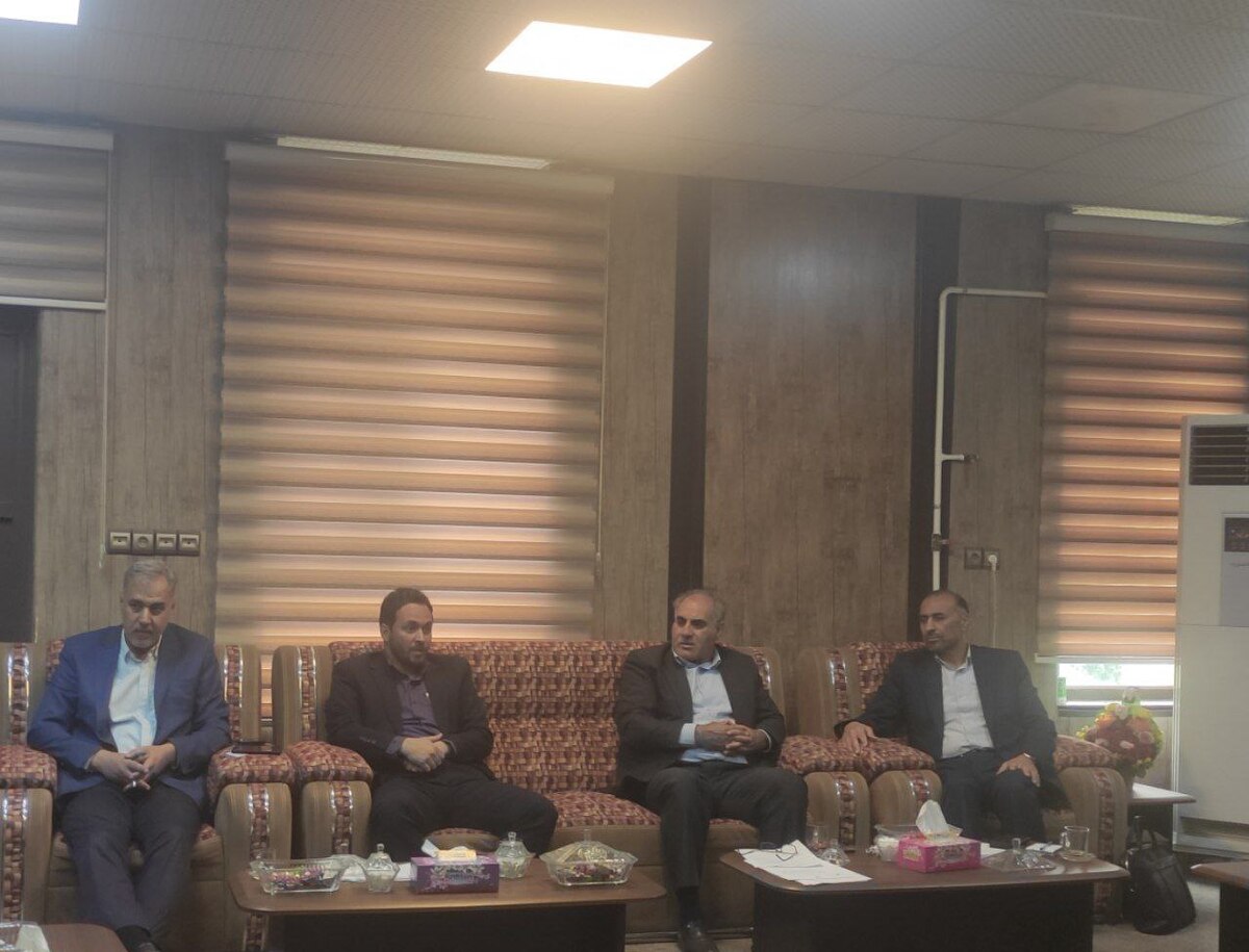 قلاوند: بحران آب در اندیمشک به وضعیت غیر قابل قبول رسیده است / آبرسانی با تانکر به 11 روستای فاقد شبکه آب‌رسانی