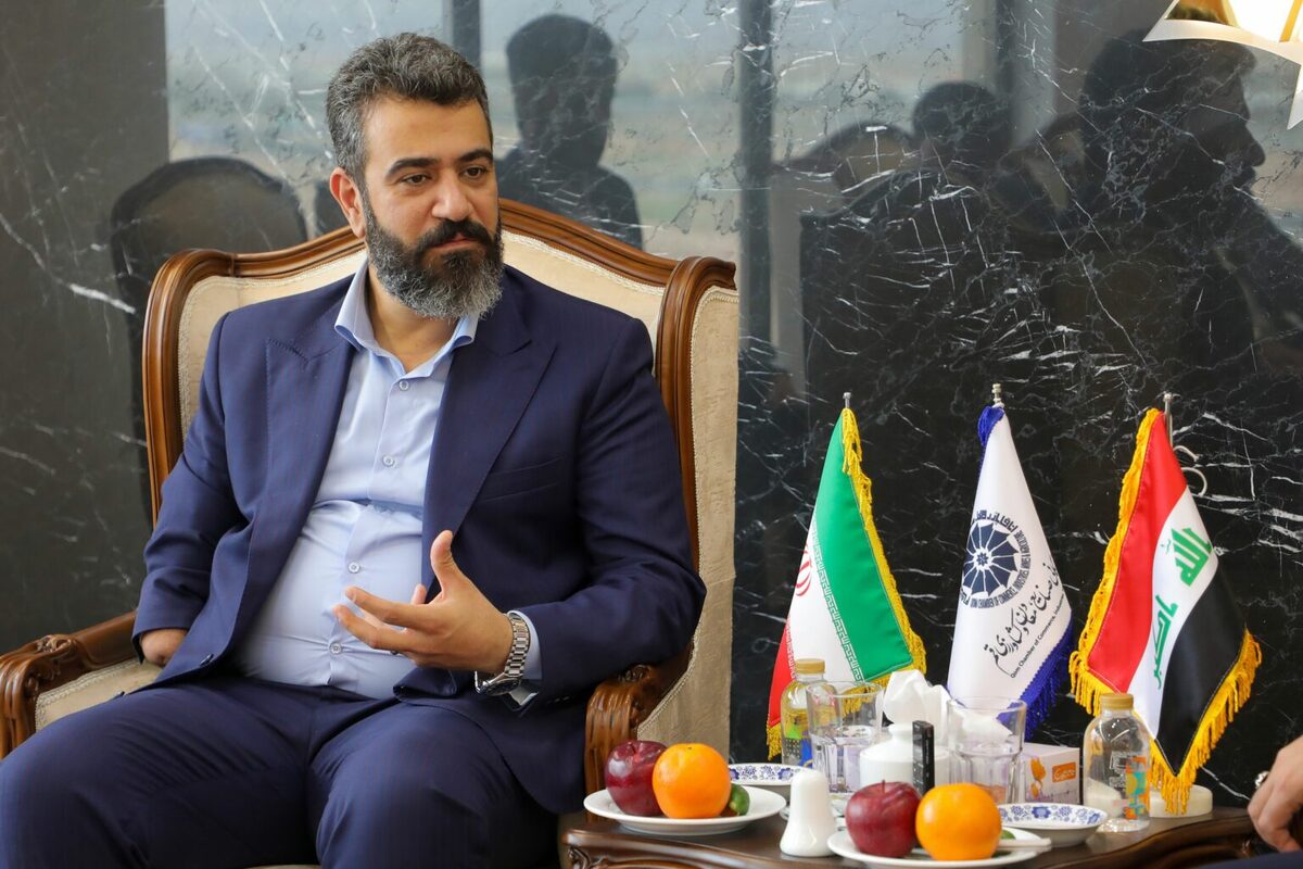 رئیس اتاق بازرگانی قم: تناقض قوانین، تولیدکنندگان را در صادرات به عراق با مشکل مواجه می‌کند