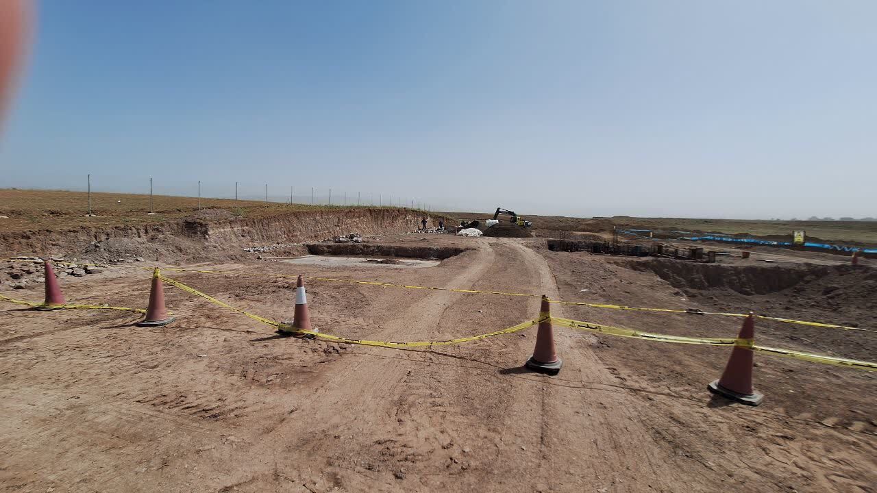 بازدید معاون وزیر راه از مخزن آب ناحیه شهری مهرگان بازدید معاون وزیر راه از مخزن آب ناحیه شهری مهرگان