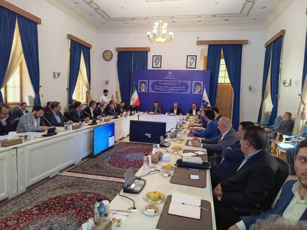 پیگیری طرح‌های ارتباطاتی استان آذربایجان شرقی با حضور وزیر ارتباطات و استاندار