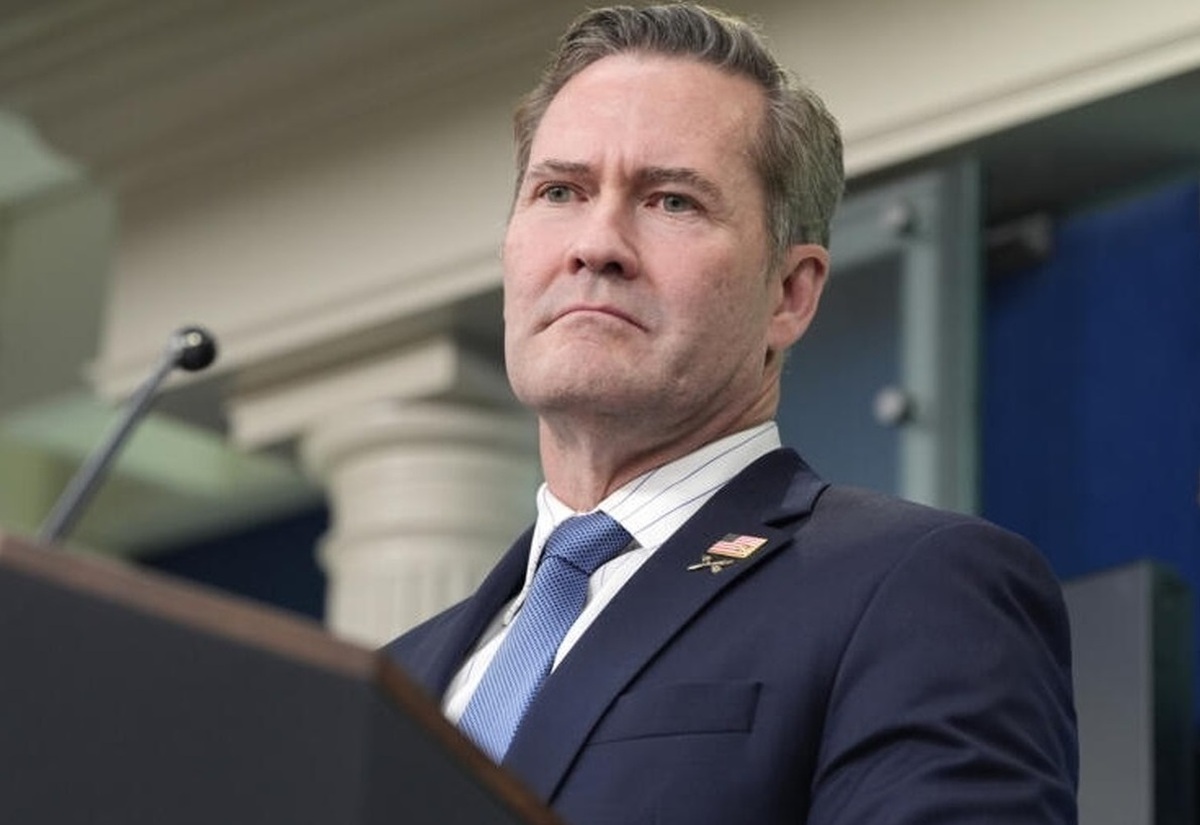 پیام‌رسان جنجالی مشاور سابق ترامپ غیرفعال شد