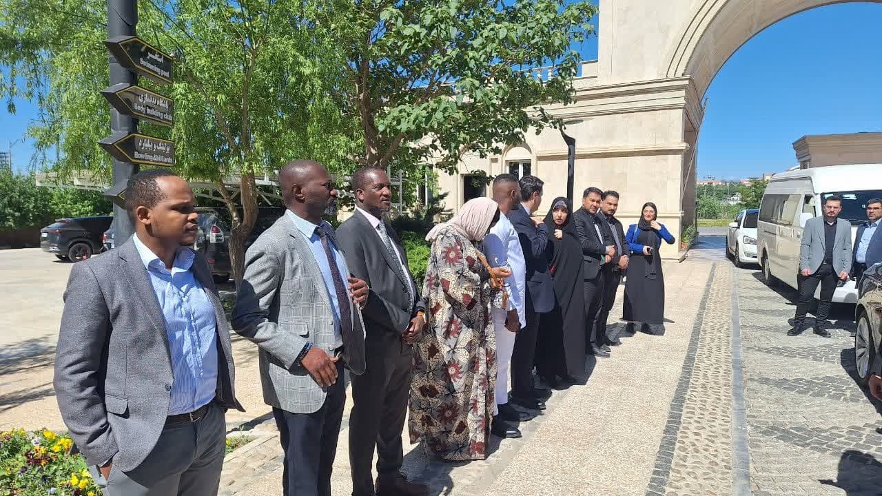 سفرای خارجی پنج کشور به قزوین سفر کردند سفرای خارجی پنج کشور به قزوین سفر کردند