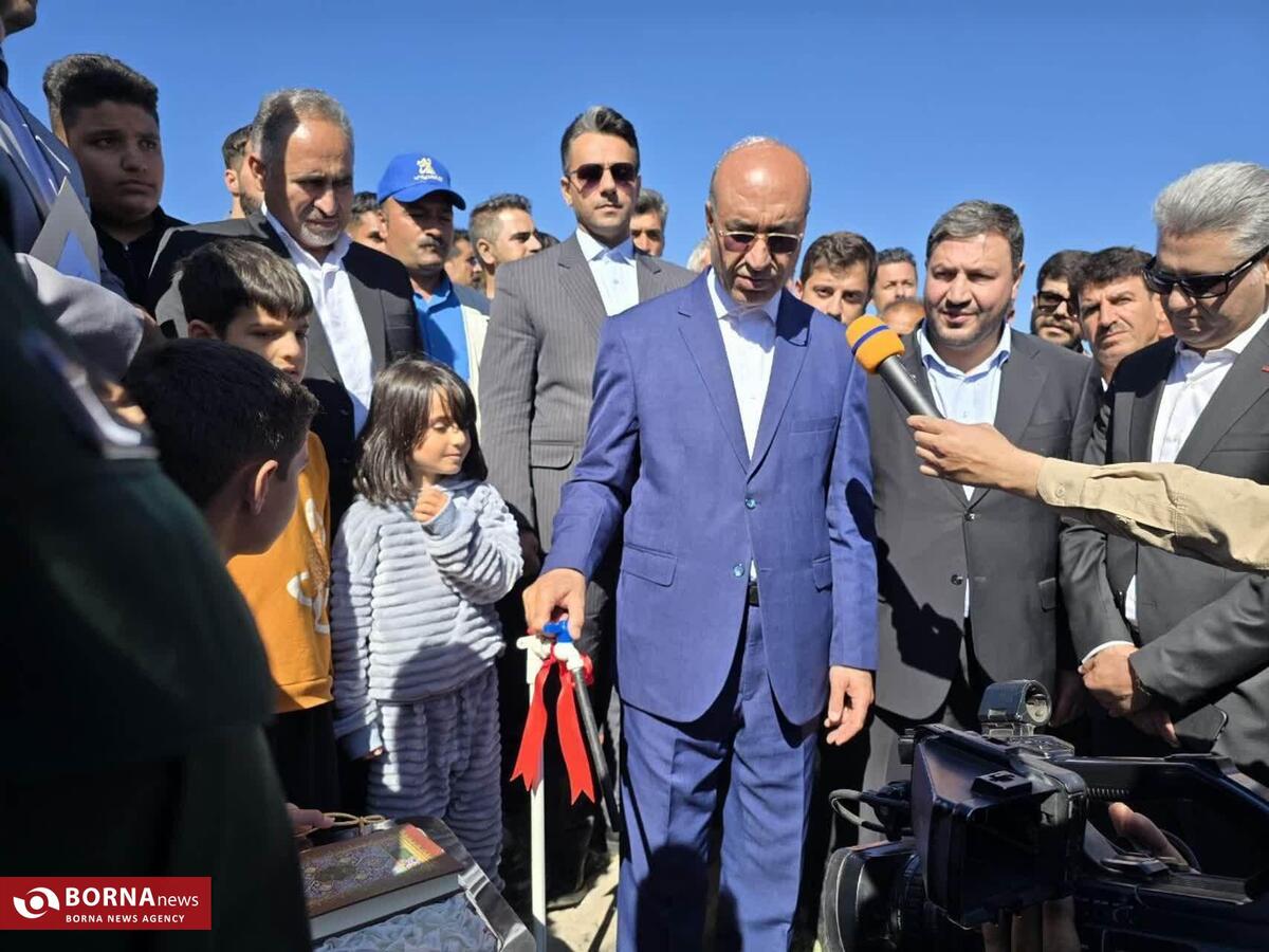 مردم، ستون افتخار و اقتدار جمهوری اسلامی ایران هستند/ تأکید استاندار کرمانشاه بر ضرورت توجه به معیشت و اقتصاد روستاییان