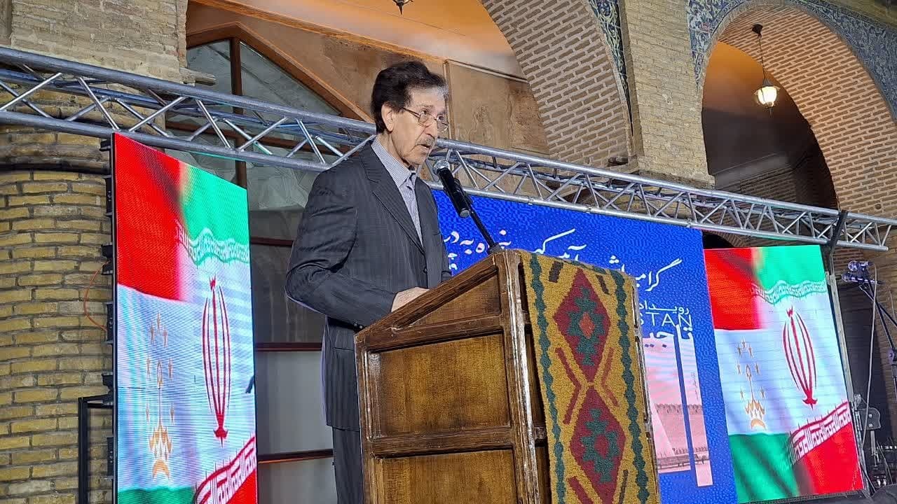 شعرای قزوینی و تاجیکی در «آیین پنجاه بدر» سروده های خود را قرائت کردند