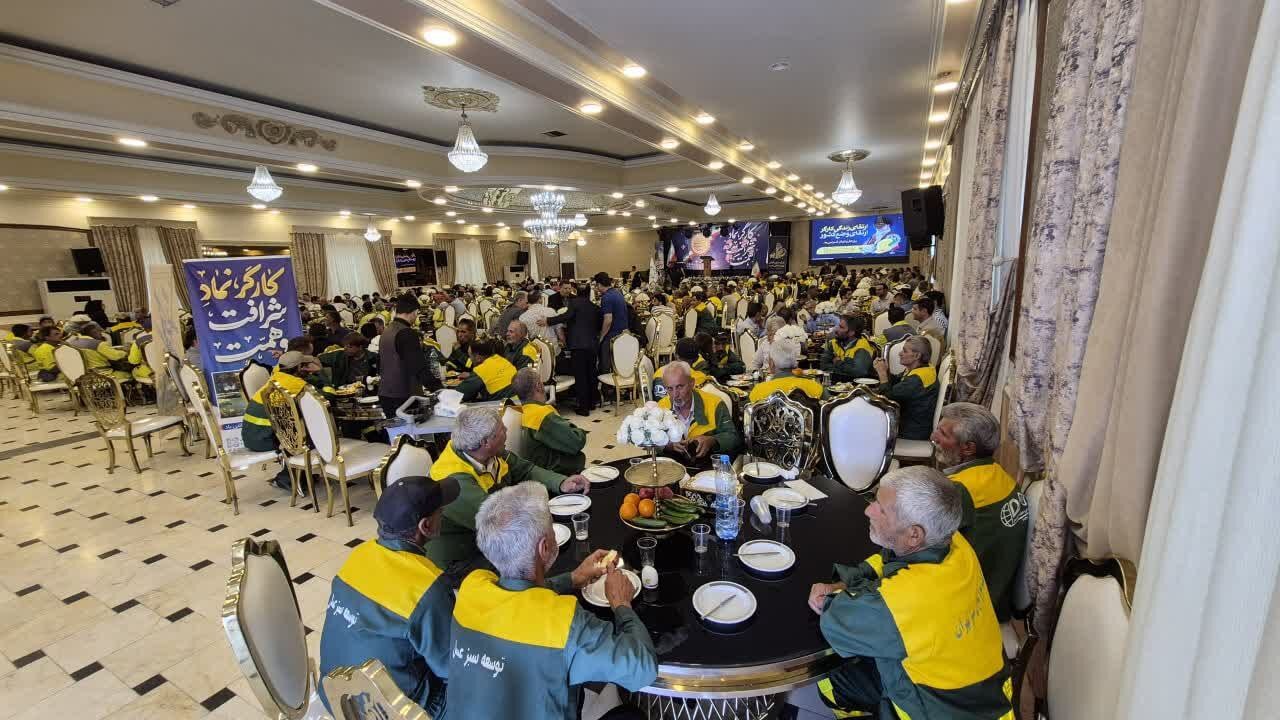 در مراسمی باشكوه از كارگران شهرداری اندیشه تجلیل شد