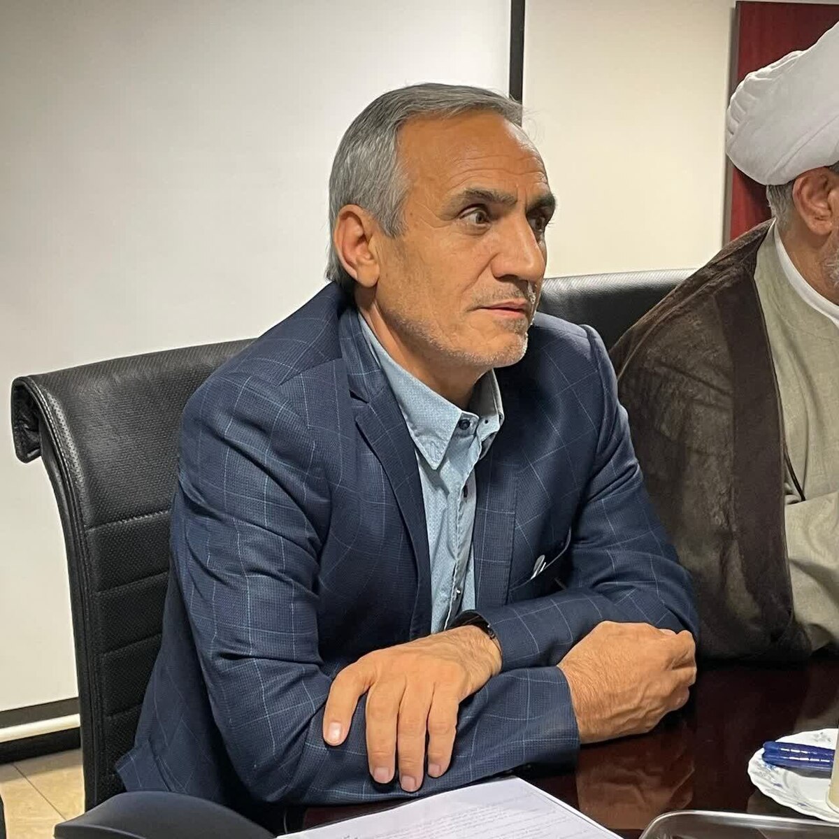 مدیران با تسهیل در صدور مجوز واحد‌های تولیدی به توسعه اقتصادی رباط کریم کمک کنند