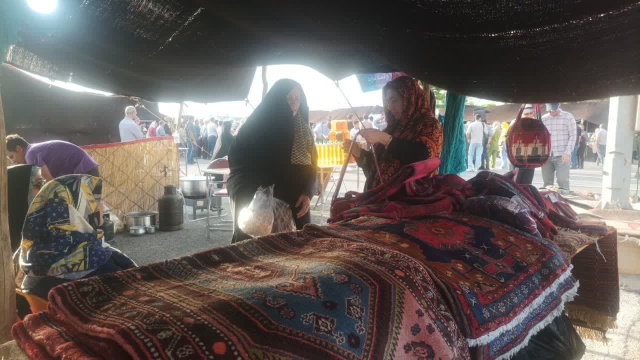 استقبال چشمگیر مردم از سیاه چادرهای عشایری در جشنواره روستایی قزوین