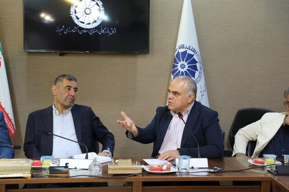 اتاق بازرگانی فارس در انتظار دستور رییس جمهوری برای کوچک کردن دولت