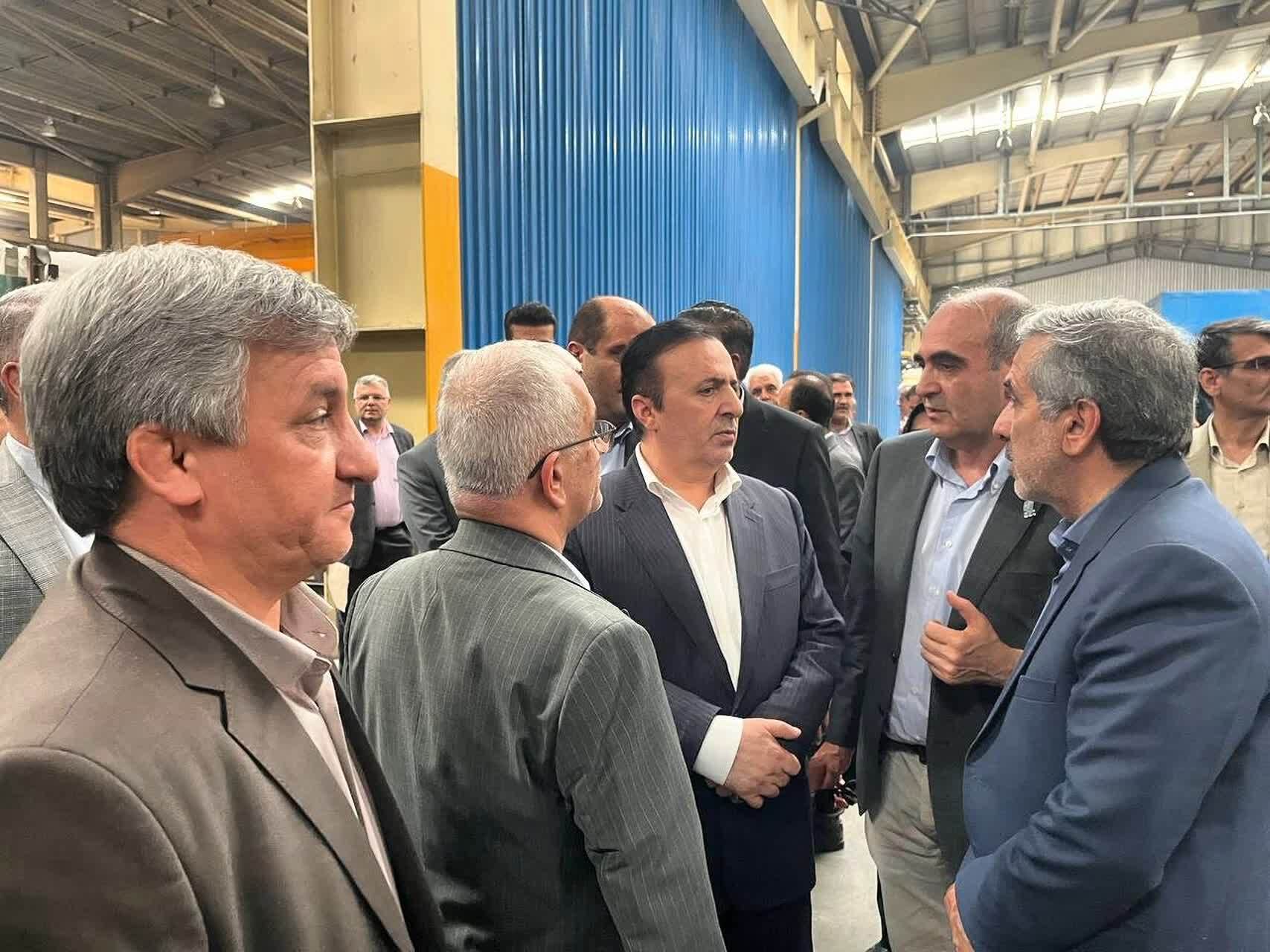 بازدید استاندار قزوین از مجموعه پرشین فولاد آریا تاکستان