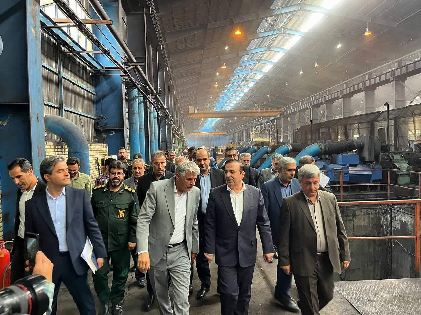 بازدید استاندار قزوین از مجموعه پرشین فولاد آریا تاکستان