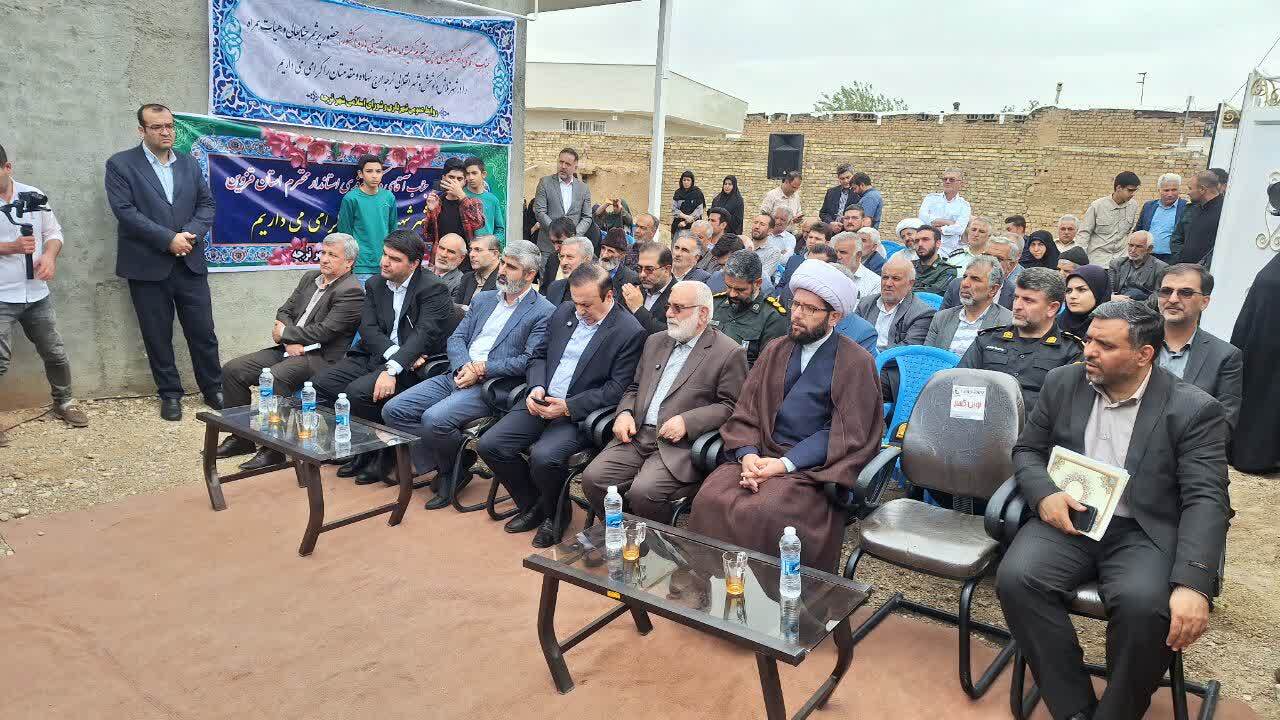 نوذری: بهتربن عبادت گره گشایی از مشکلات و خدمت صادقانه به مردم است نوذری: بهتربن عبادت گره گشایی از مشکلات و خدمت صادقانه به مردم است